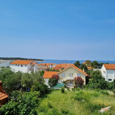 San-lol Appartement Banjol
